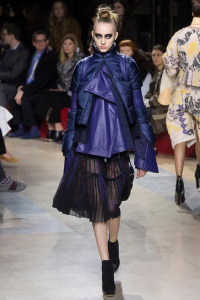 Look 19